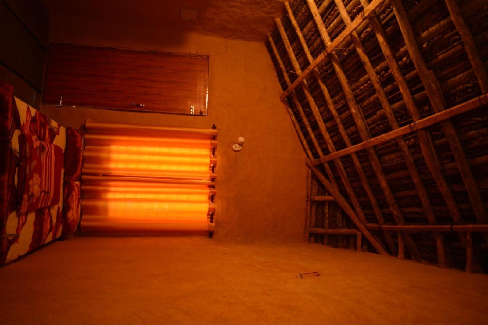 Cosmic Mud House Kanthalloor Exteriér fotografie